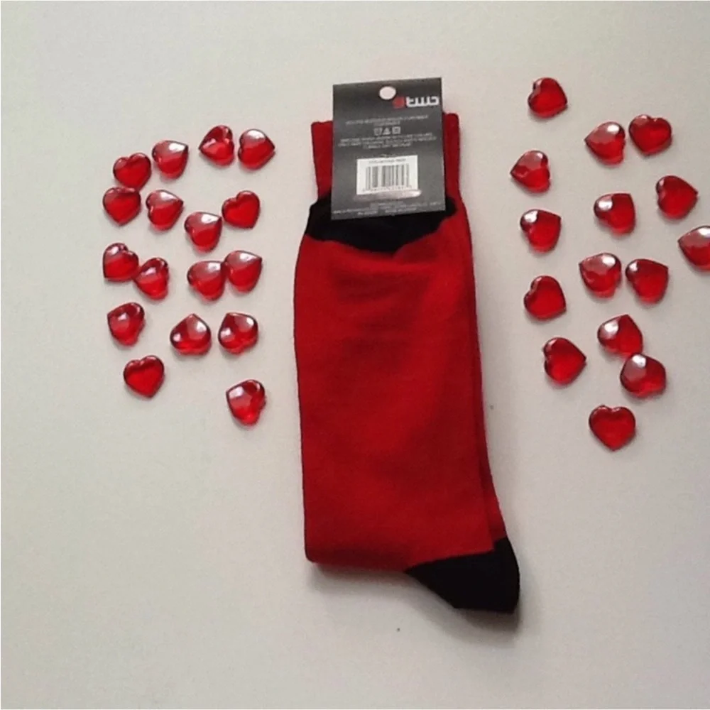 Be My Valentine Red Crew Socks Size 7-12 NWT‎